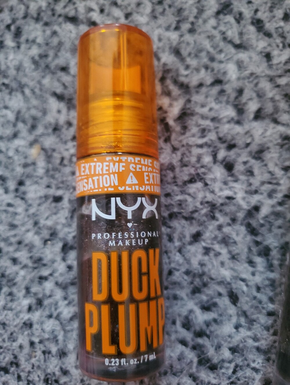 Duck Plump Lip Gloss-Onyx Pected